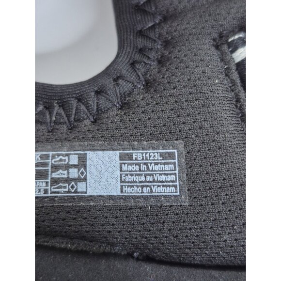 UGG YOUTH KIDS LENNON BLACK SLINGBACK SZ 4 - Picture 5 of 9